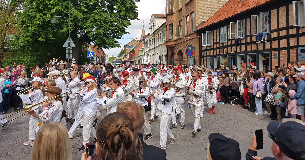 The Lund student orchestra Bleckhornen in the 2022 Lund Carnival parade