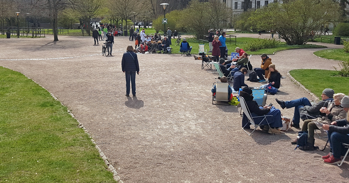 The queue for ticket release to the great pleasures at the Lund Carnival 2022