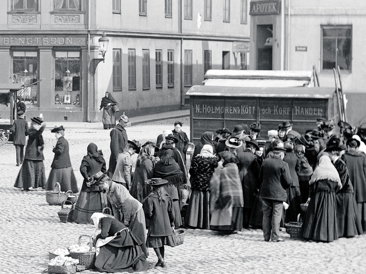 Nils Holmgren charcuterie at Lund Main Square (Stortorget) in Lund 1907