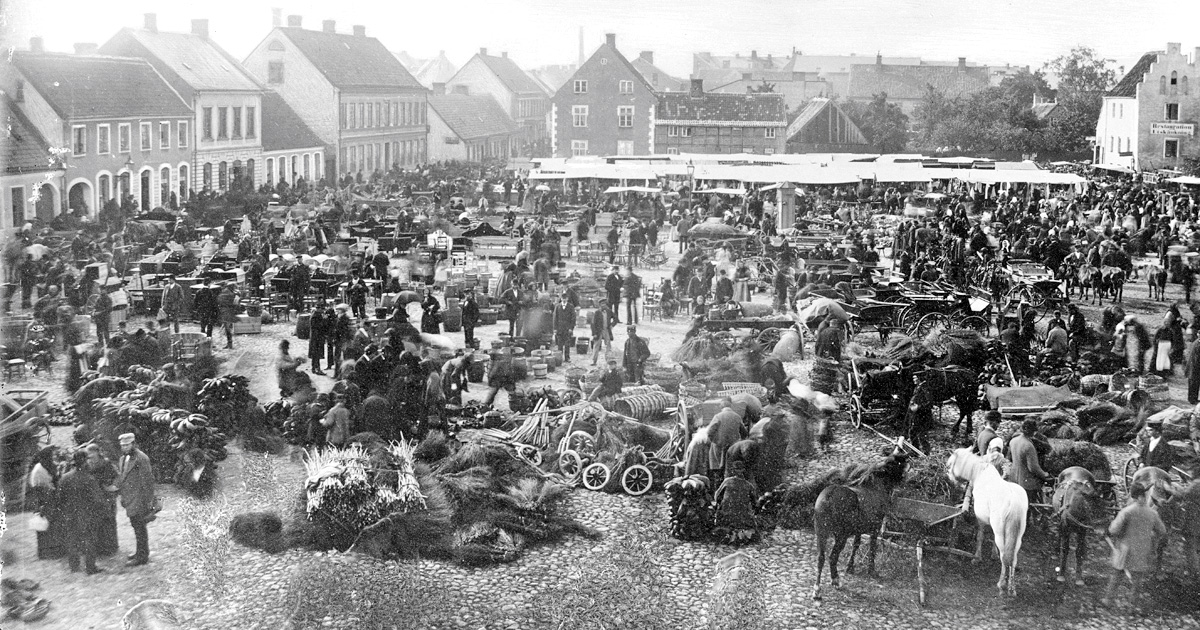 The Mårtens Square in Lund around the year 1900