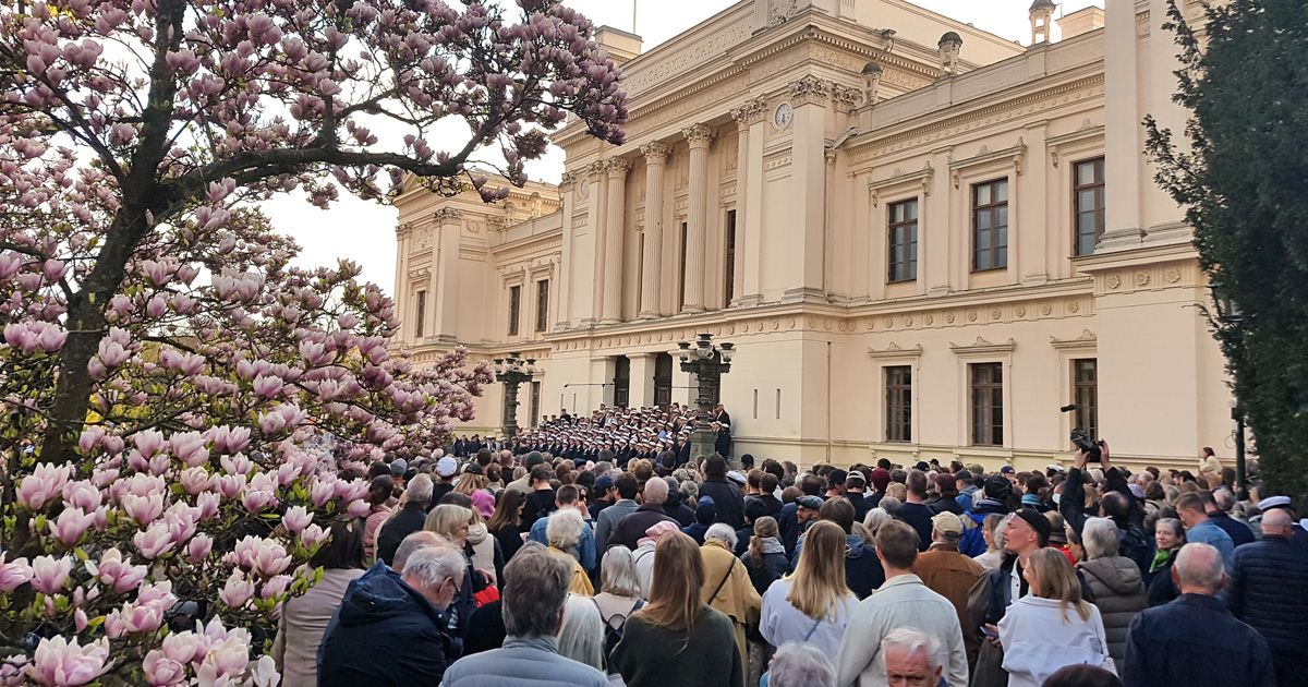 Lund Student-Singers greeting Spring on the steps of the University main building May first